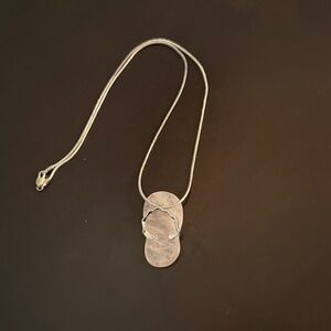 Elegant Silver Pendant Necklace